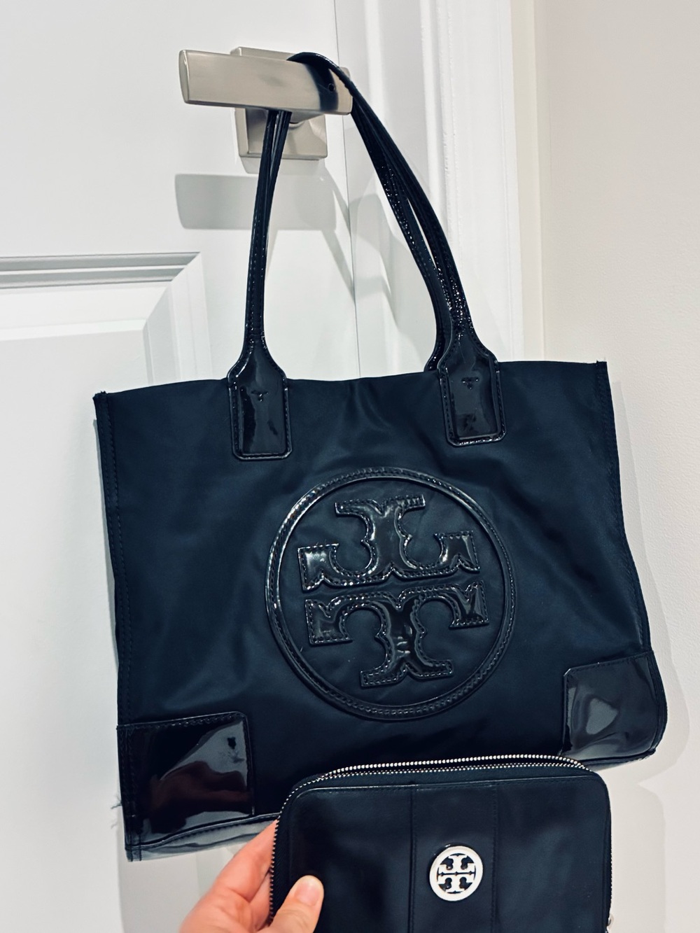 Tory Burch Ella Tote & Matching Zip Continental Wallet Set Black Nylon